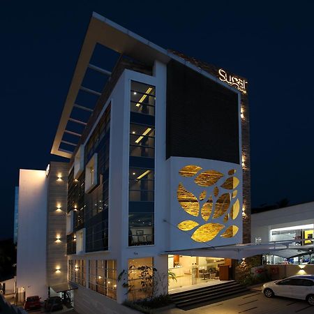 Sugar Business Hotel Kochi Exteriör bild