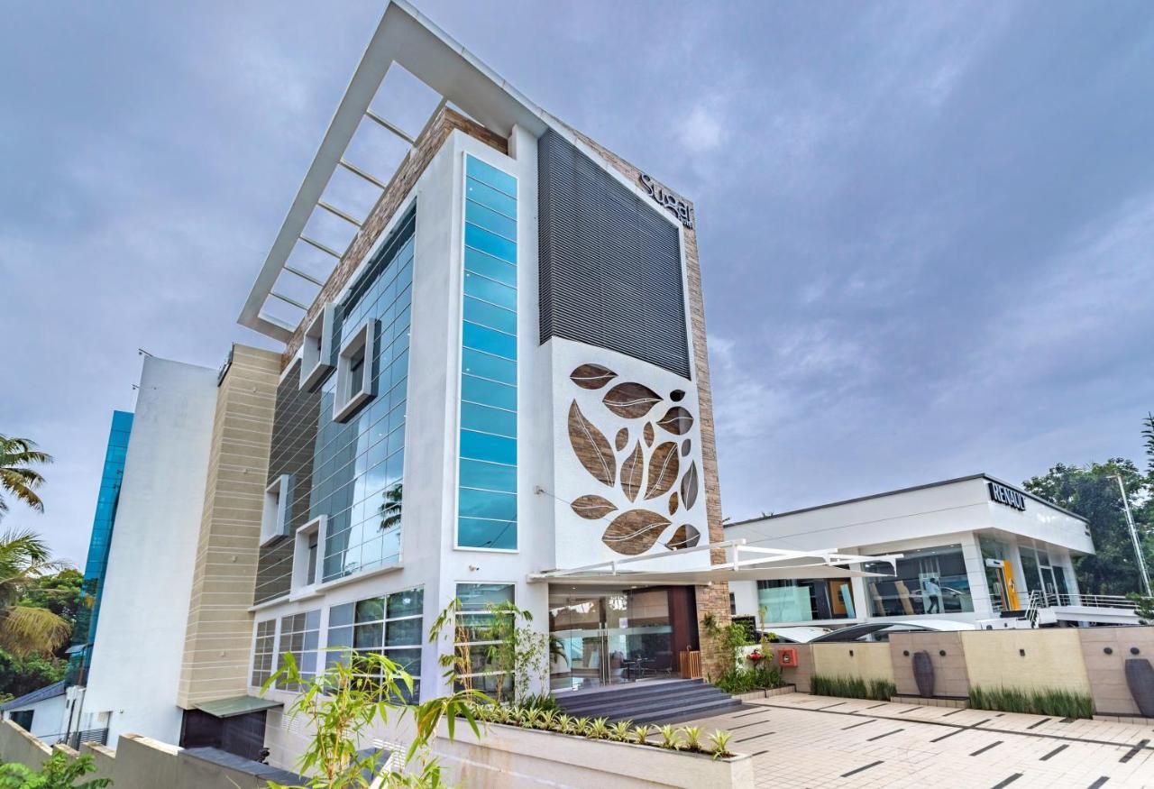 Sugar Business Hotel Kochi Exteriör bild